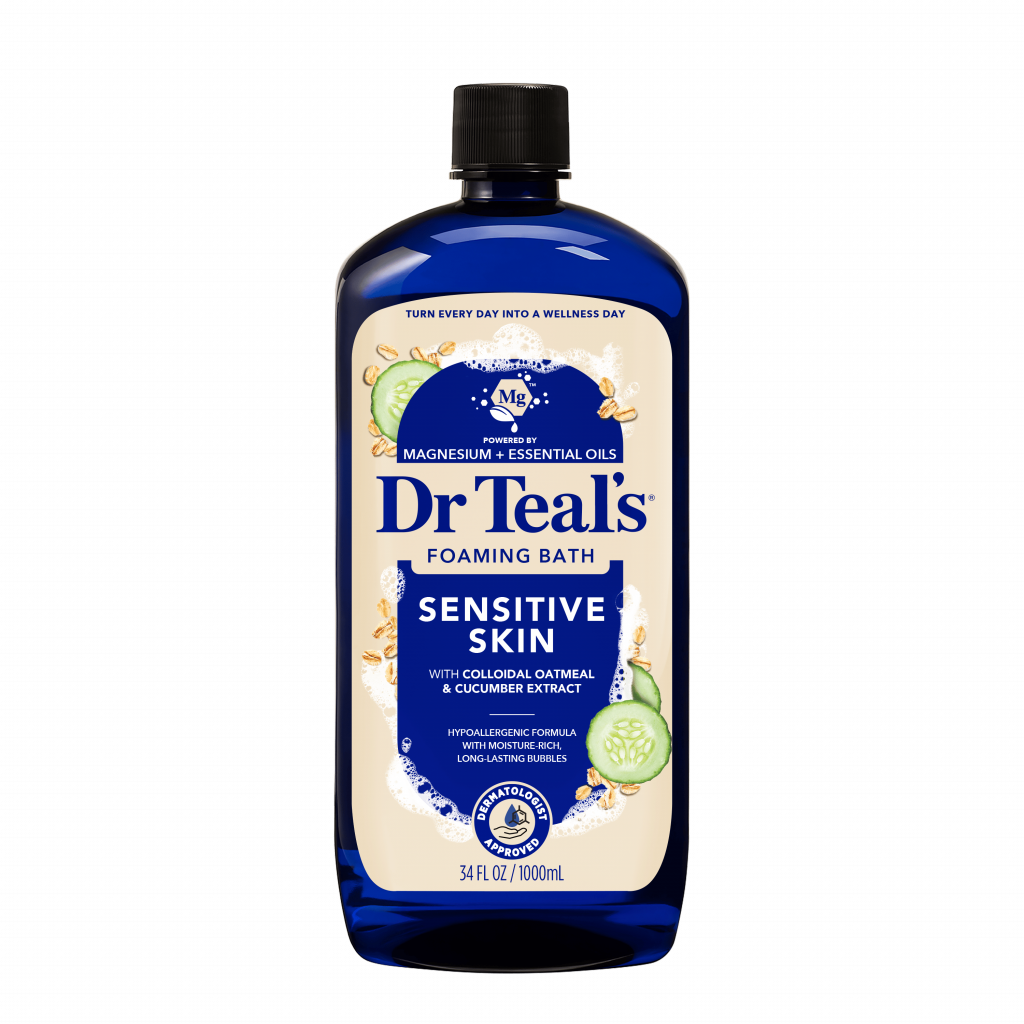 Sensitive Skin with Colloidal Oatmeal & Cucumber Extract Foaming Bath bottle
